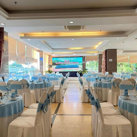 Dakruco Hotel Buôn Ma Thuột Esterno foto
