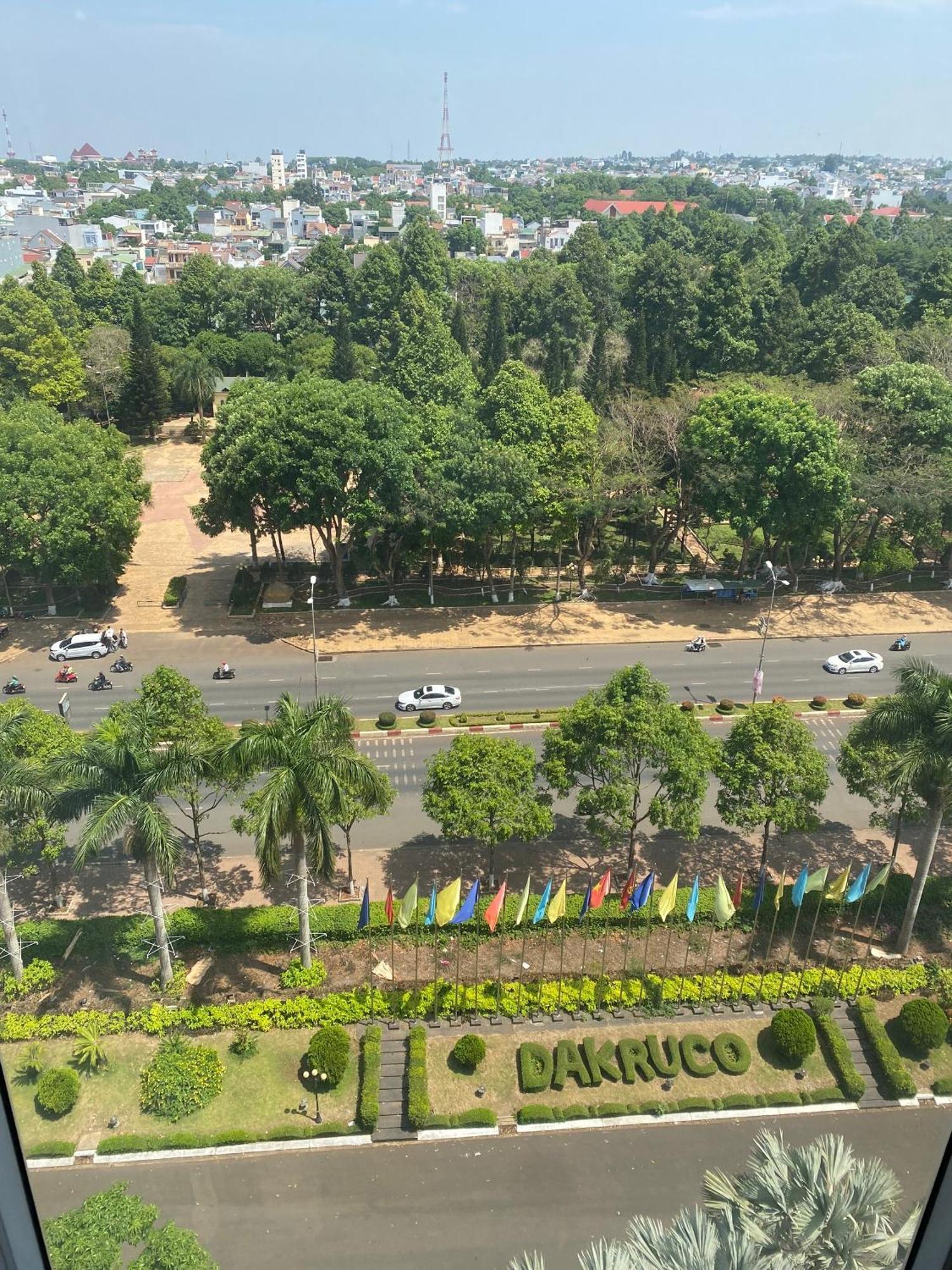 Dakruco Hotel Buôn Ma Thuột Esterno foto